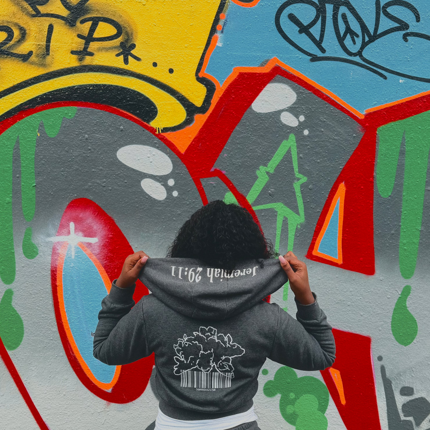 Signature Hoodie – Silver Veil (Hoodie)