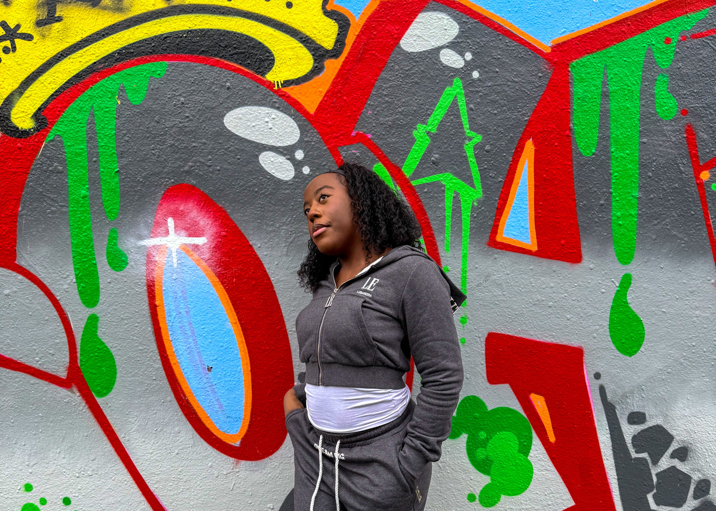 Signature Hoodie – Silver Veil (Hoodie)